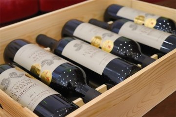 代理什么样的起泡酒小蝌蚪短视频APP适合呢
